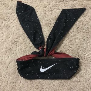 Nike Tie Headband